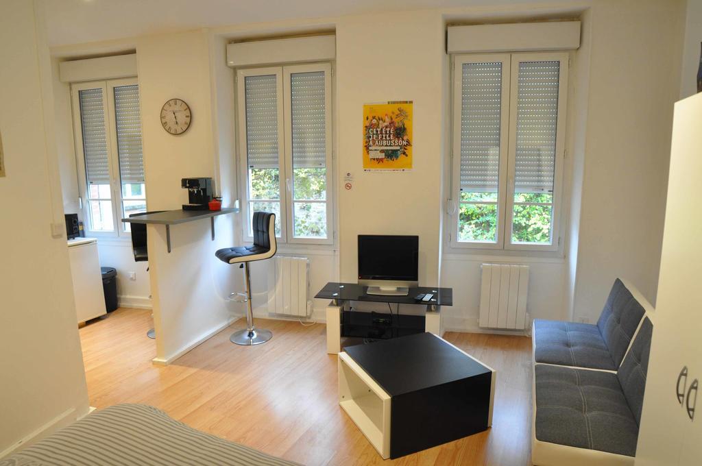 Appartement Aubusson Aubusson  Extérieur photo